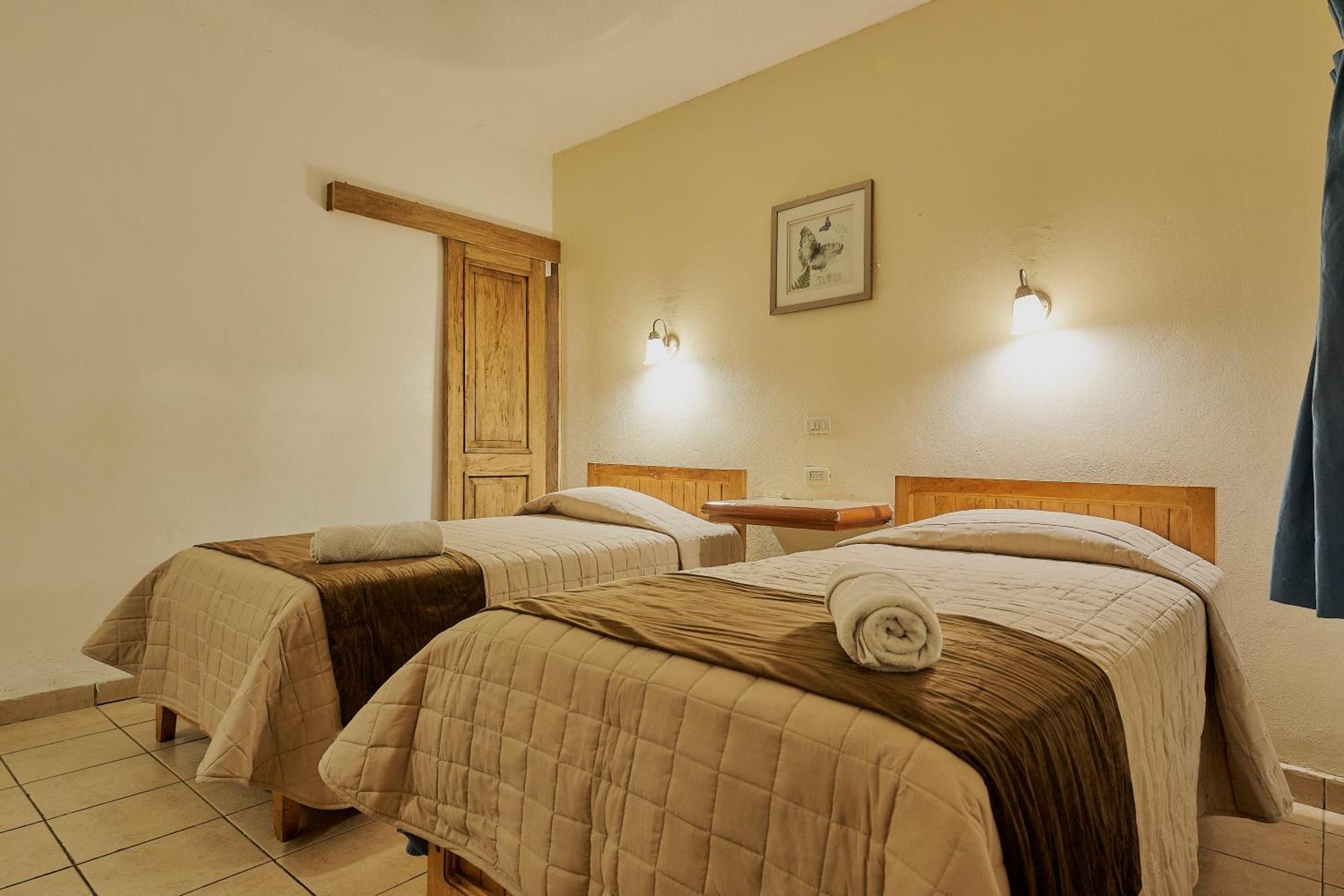 טפצ'ולה Hotel Cervantino מראה חיצוני תמונה