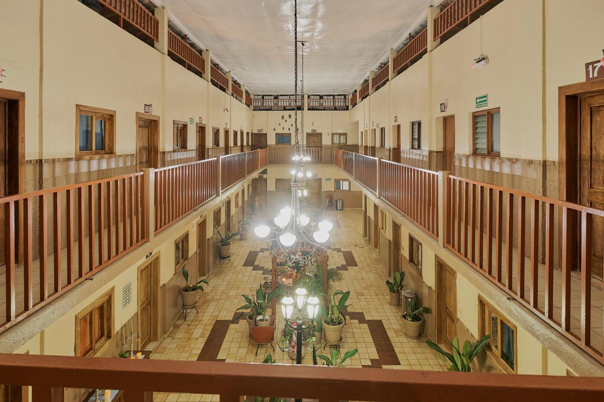 טפצ'ולה Hotel Cervantino מראה חיצוני תמונה