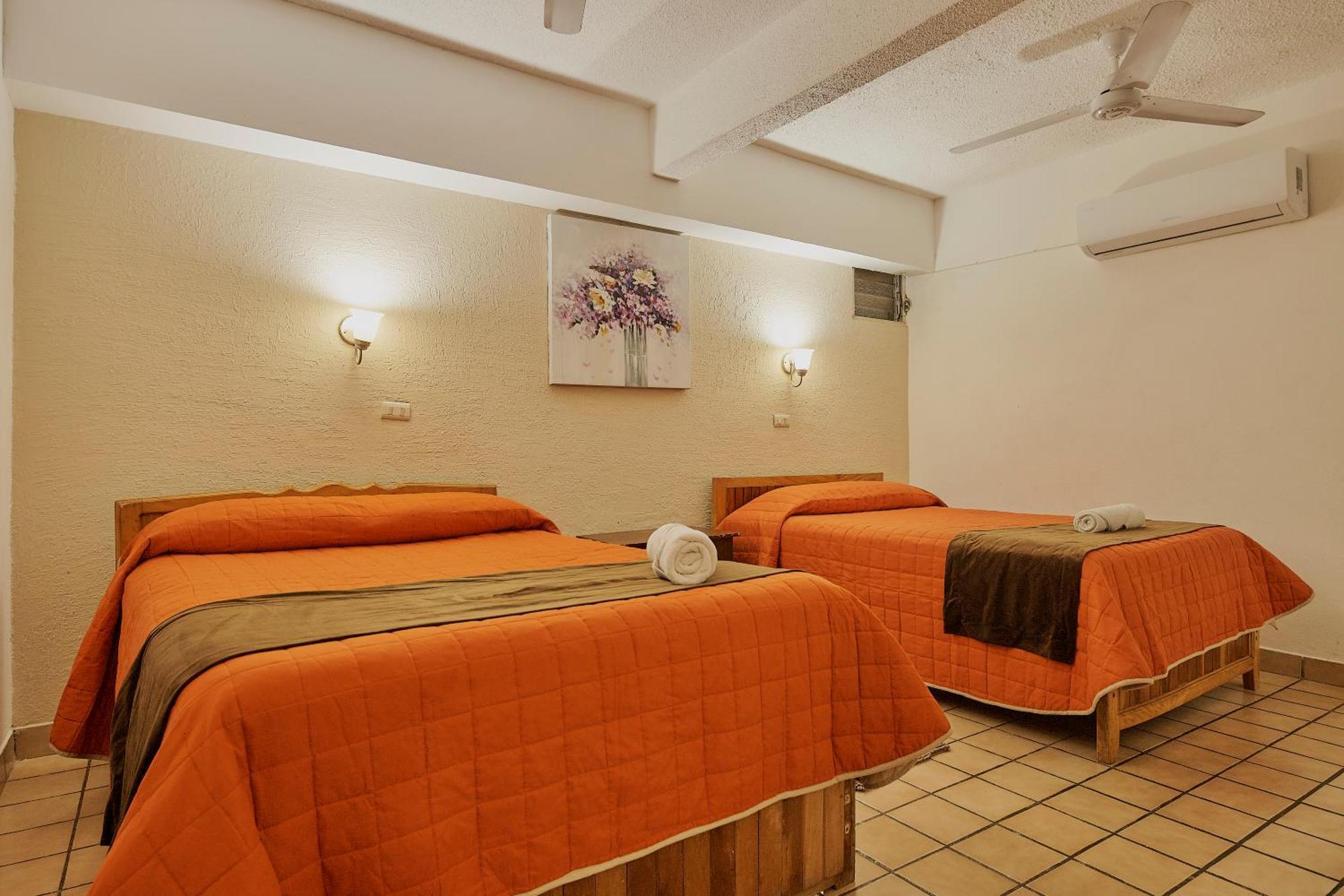 טפצ'ולה Hotel Cervantino מראה חיצוני תמונה