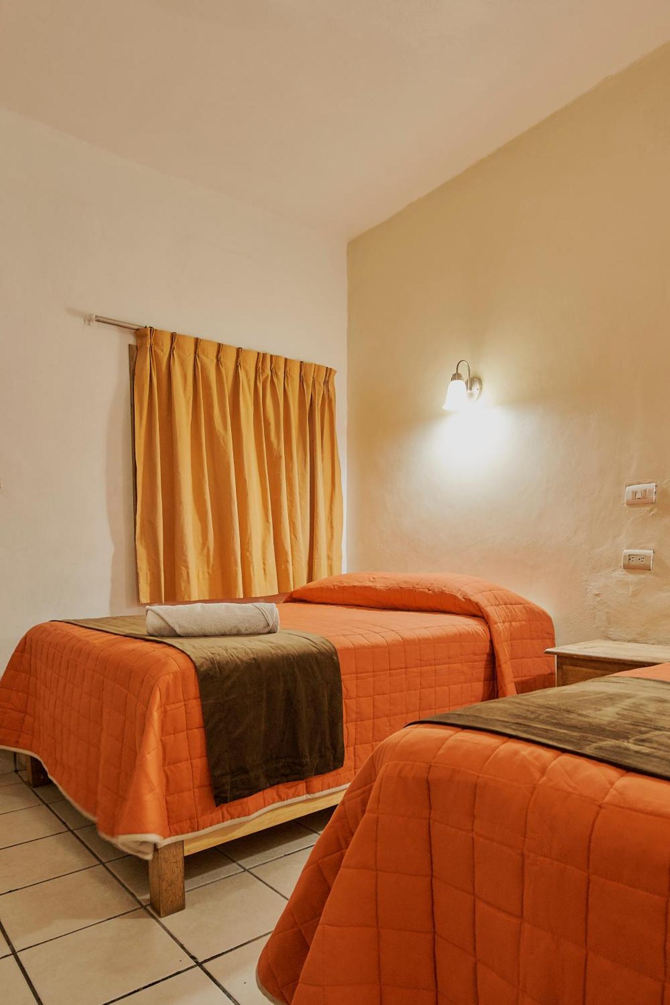 טפצ'ולה Hotel Cervantino מראה חיצוני תמונה