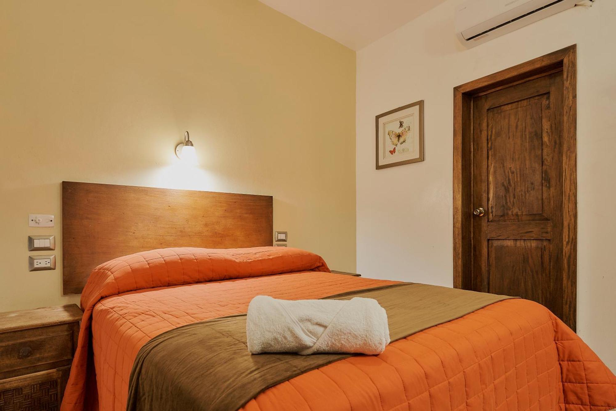 טפצ'ולה Hotel Cervantino מראה חיצוני תמונה