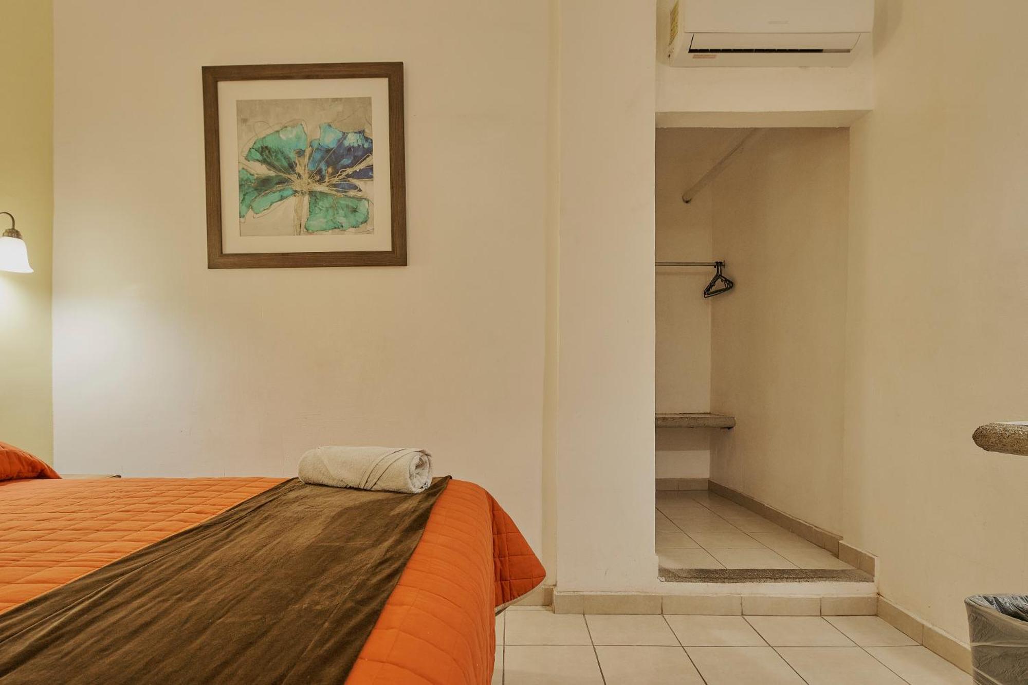 טפצ'ולה Hotel Cervantino מראה חיצוני תמונה
